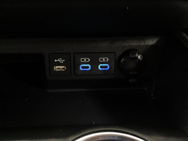 2022 Toyota Highlander Vehicle Photo in Appleton, WI 54913