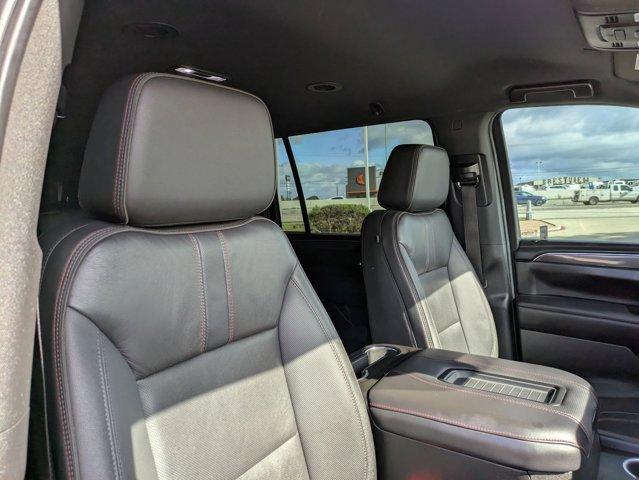 2022 Chevrolet Suburban Vehicle Photo in SELMA, TX 78154-1459