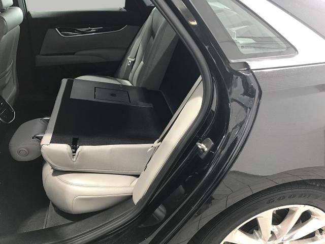 2014 Cadillac XTS Vehicle Photo in GREEN BAY, WI 54303-3330