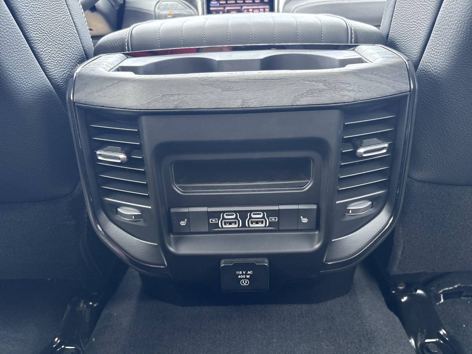 2025 Ram 3500 Vehicle Photo in Mechanicsburg, PA 17050-1707