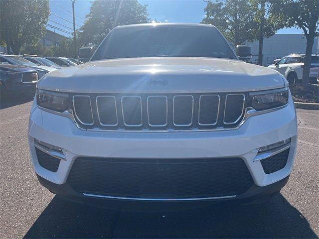 2024 Jeep Grand Cherokee Vehicle Photo in Willow Grove, PA 19090