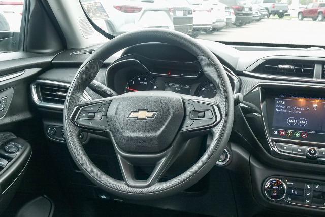 2023 Chevrolet Trailblazer Vehicle Photo in VENTURA, CA 93003-8585