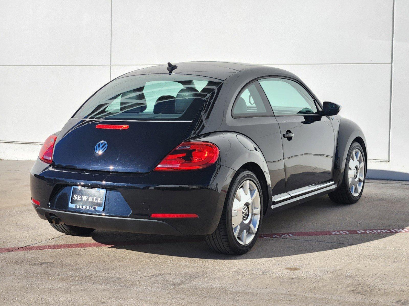 2013 Volkswagen Beetle Coupe Vehicle Photo in GRAPEVINE, TX 76051-8302