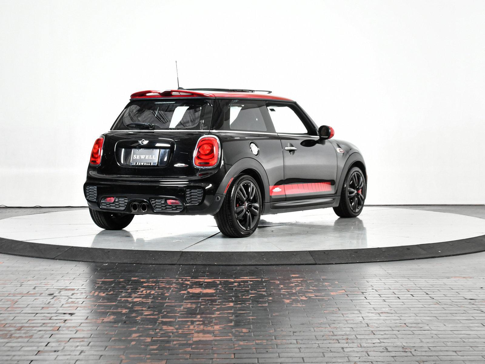 2018 MINI John Cooper Works Hardtop Vehicle Photo in DALLAS, TX 75235