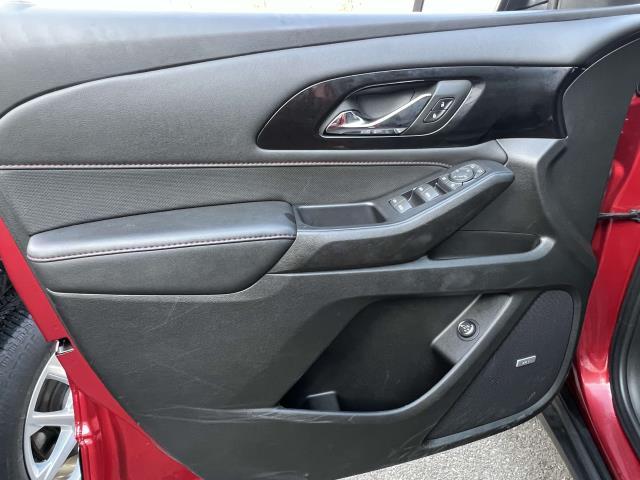 2022 Chevrolet Traverse Vehicle Photo in Roslyn, NY 11576