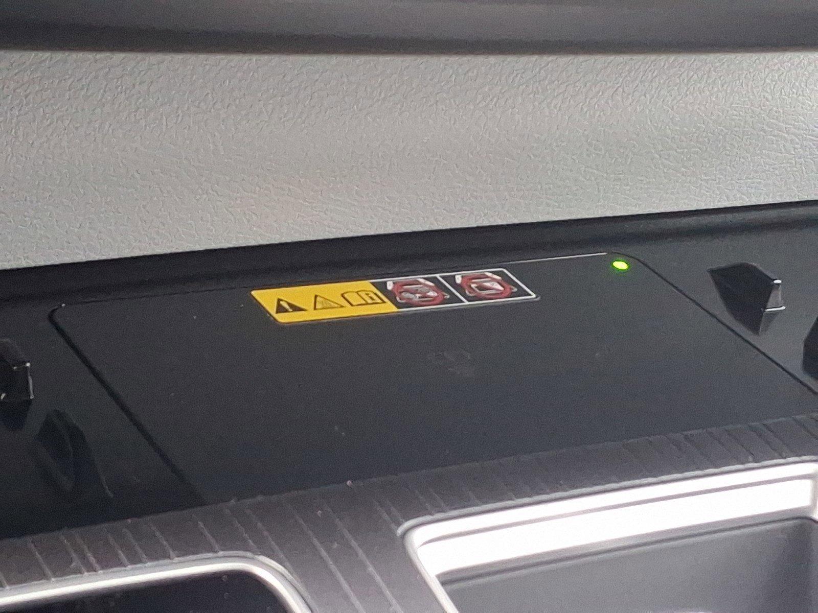 2025 Toyota Sienna Vehicle Photo in Harrisburg, PA 17111