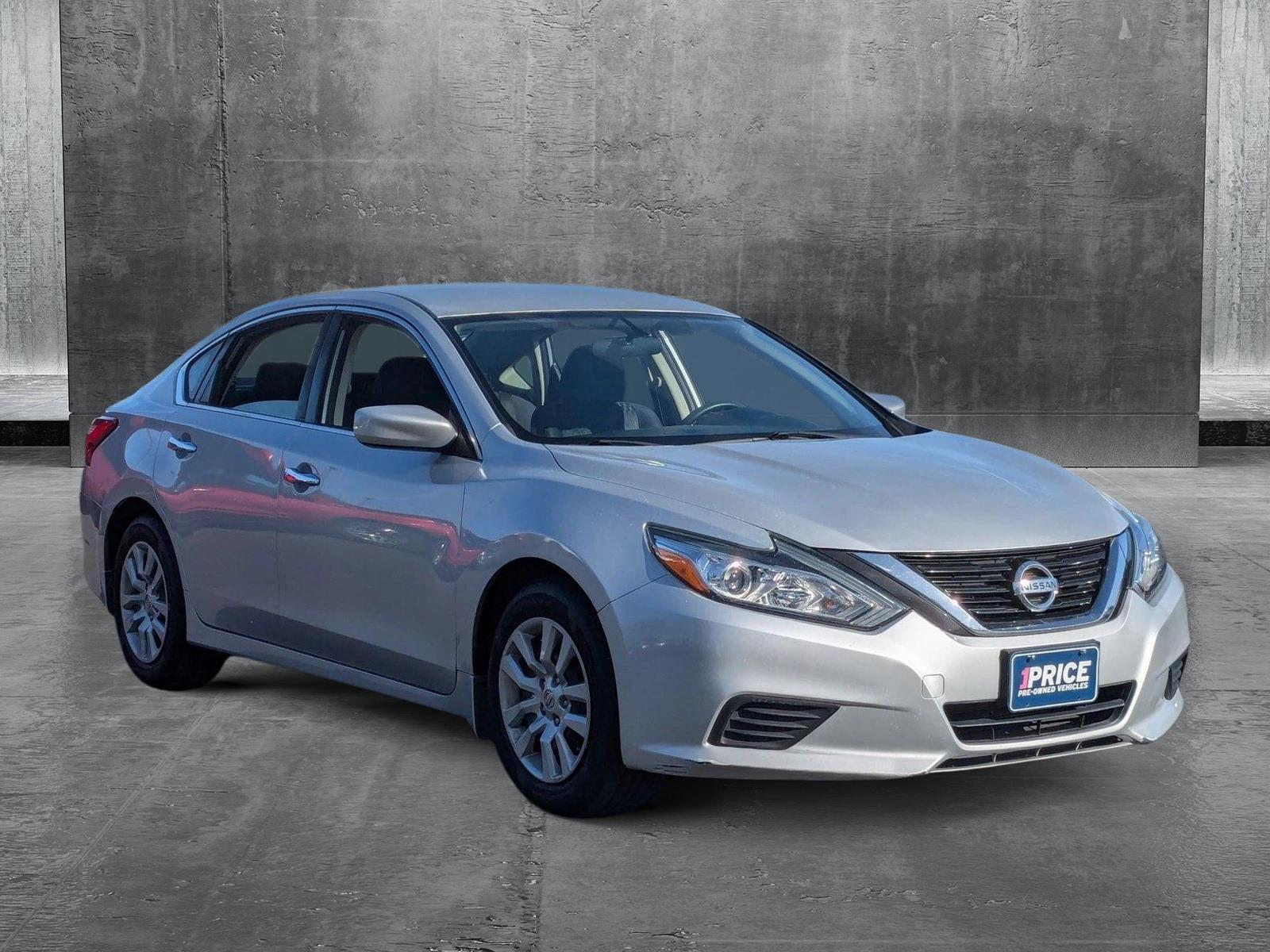 2018 Nissan Altima Vehicle Photo in VALENCIA, CA 91355-1705