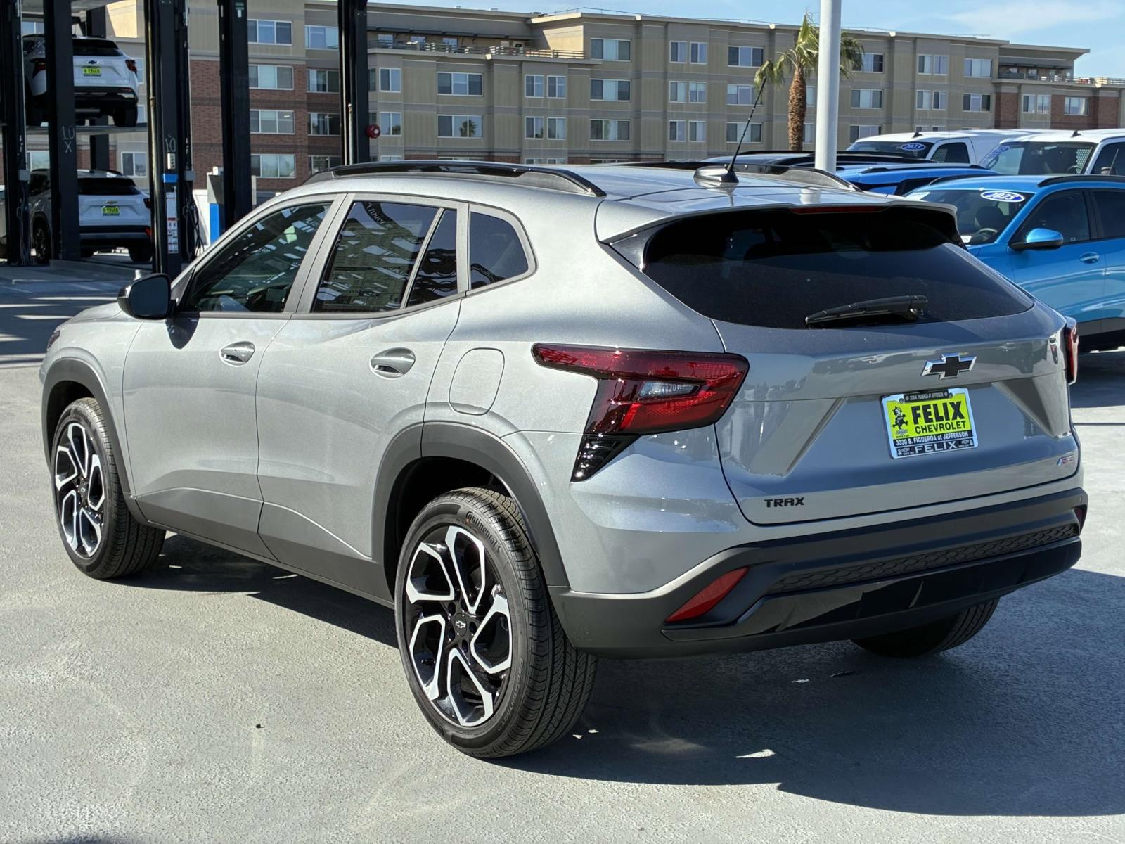 2025 Chevrolet Trax Vehicle Photo in LOS ANGELES, CA 90007-3794