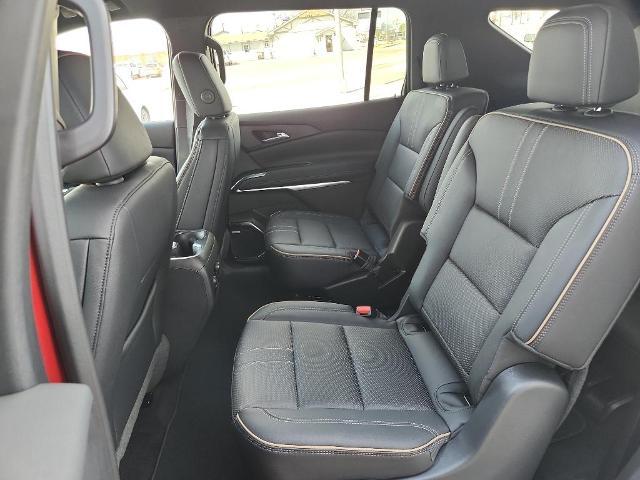 2025 Chevrolet Traverse Vehicle Photo in HAYS, KS 67601-1994