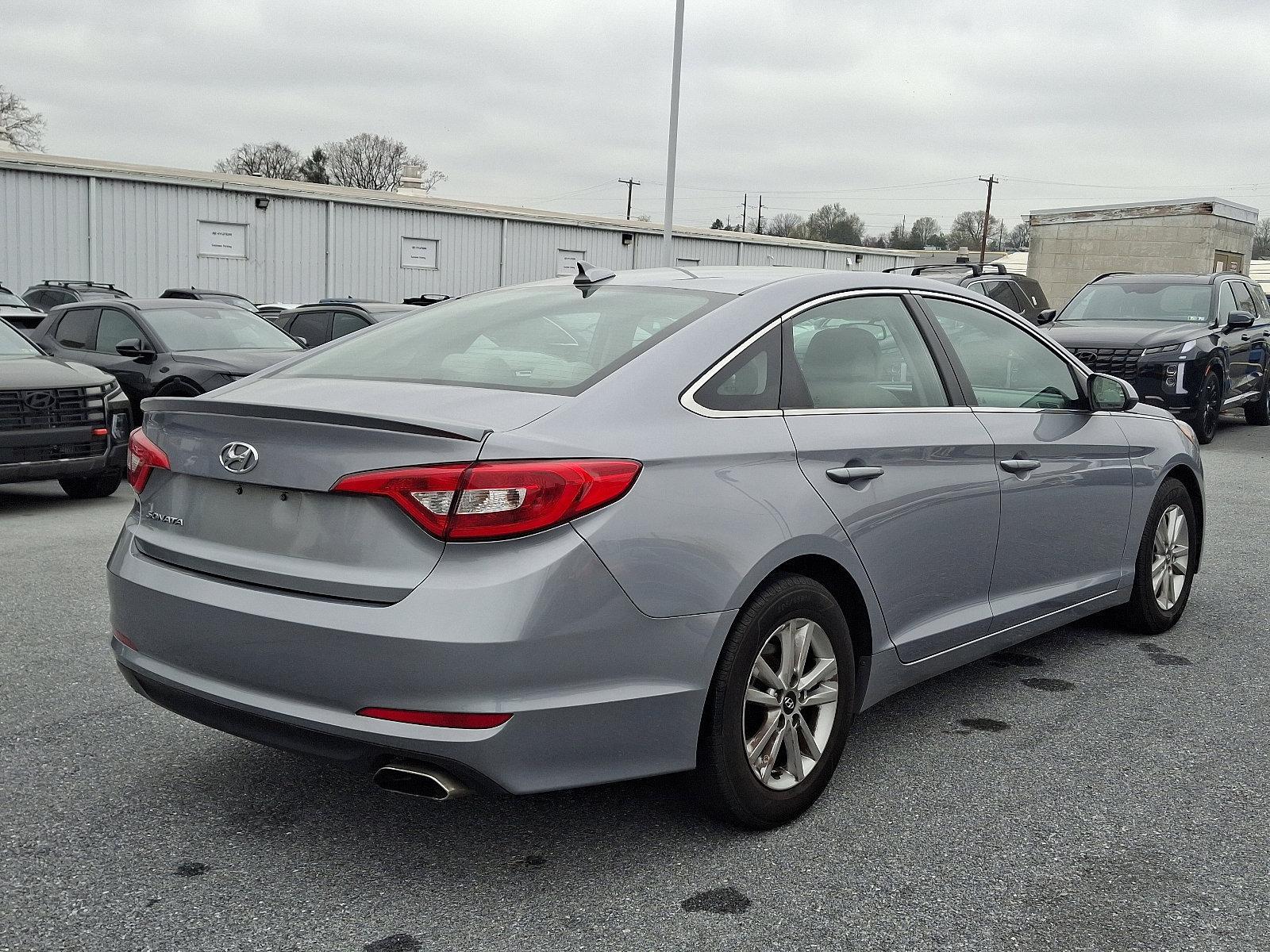 2016 Hyundai SONATA Vehicle Photo in Harrisburg, PA 17111