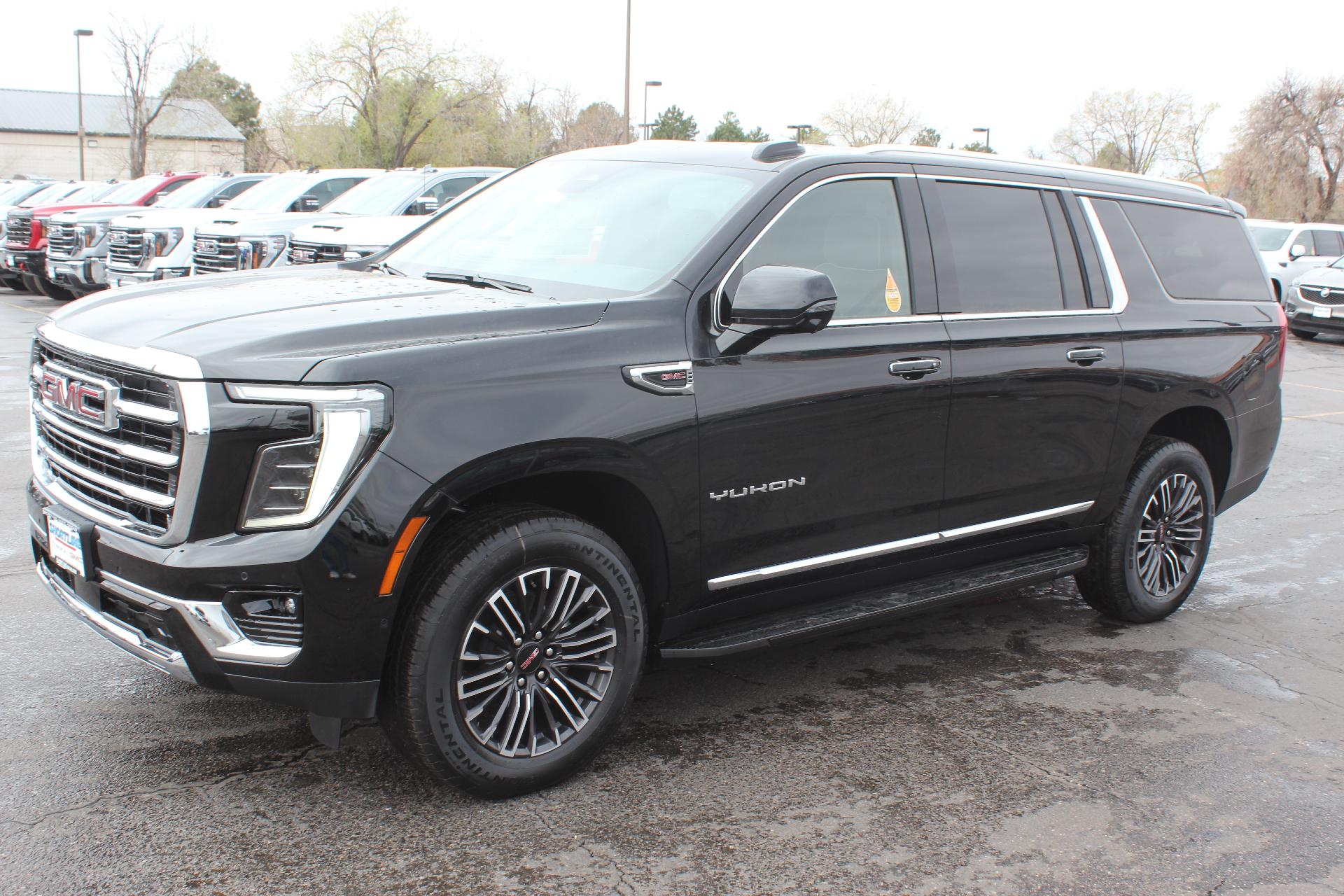 2025 GMC Yukon XL Vehicle Photo in AURORA, CO 80012-4011