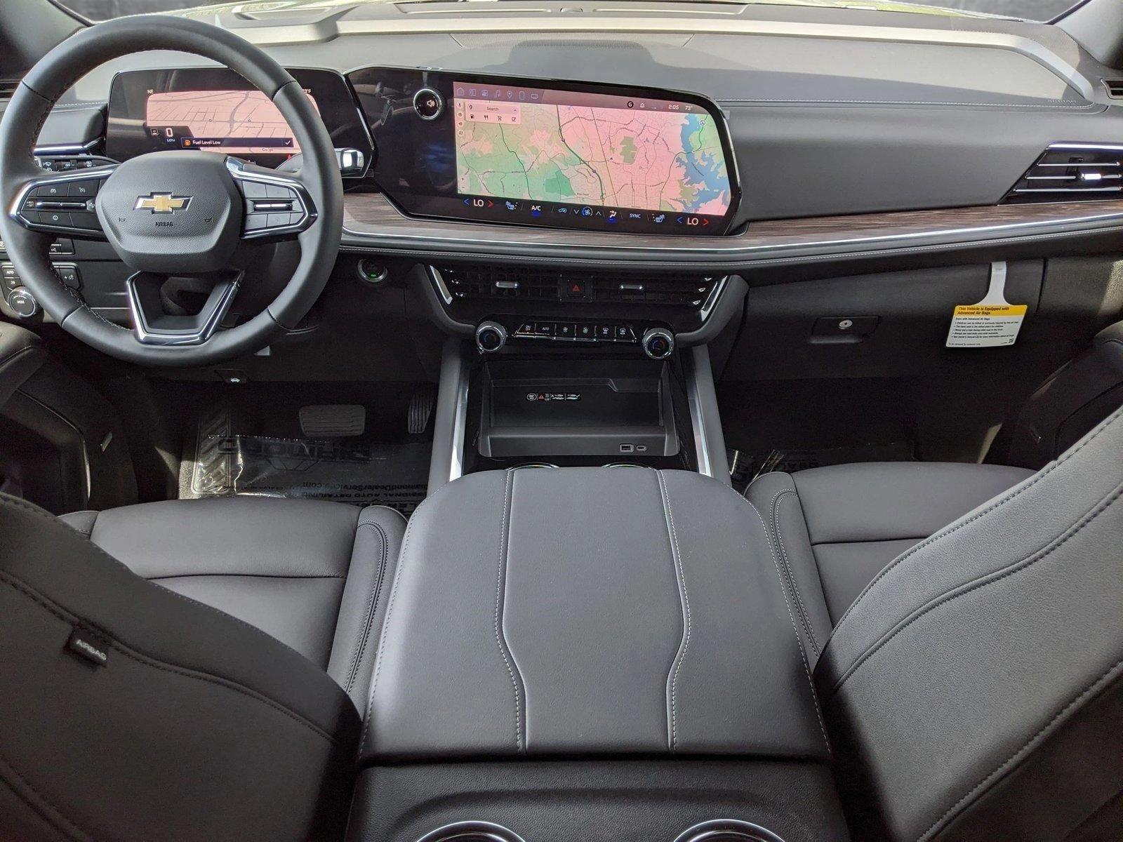 2025 Chevrolet Suburban Vehicle Photo in TIMONIUM, MD 21093-2300