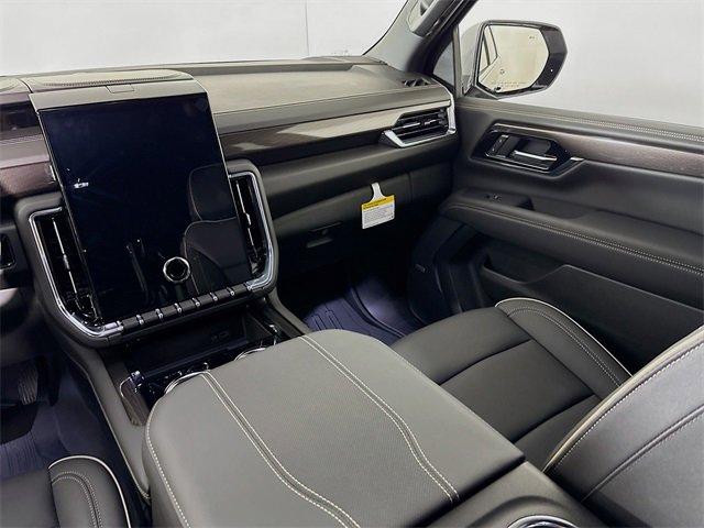 2025 GMC Yukon XL Vehicle Photo in PUYALLUP, WA 98371-4149