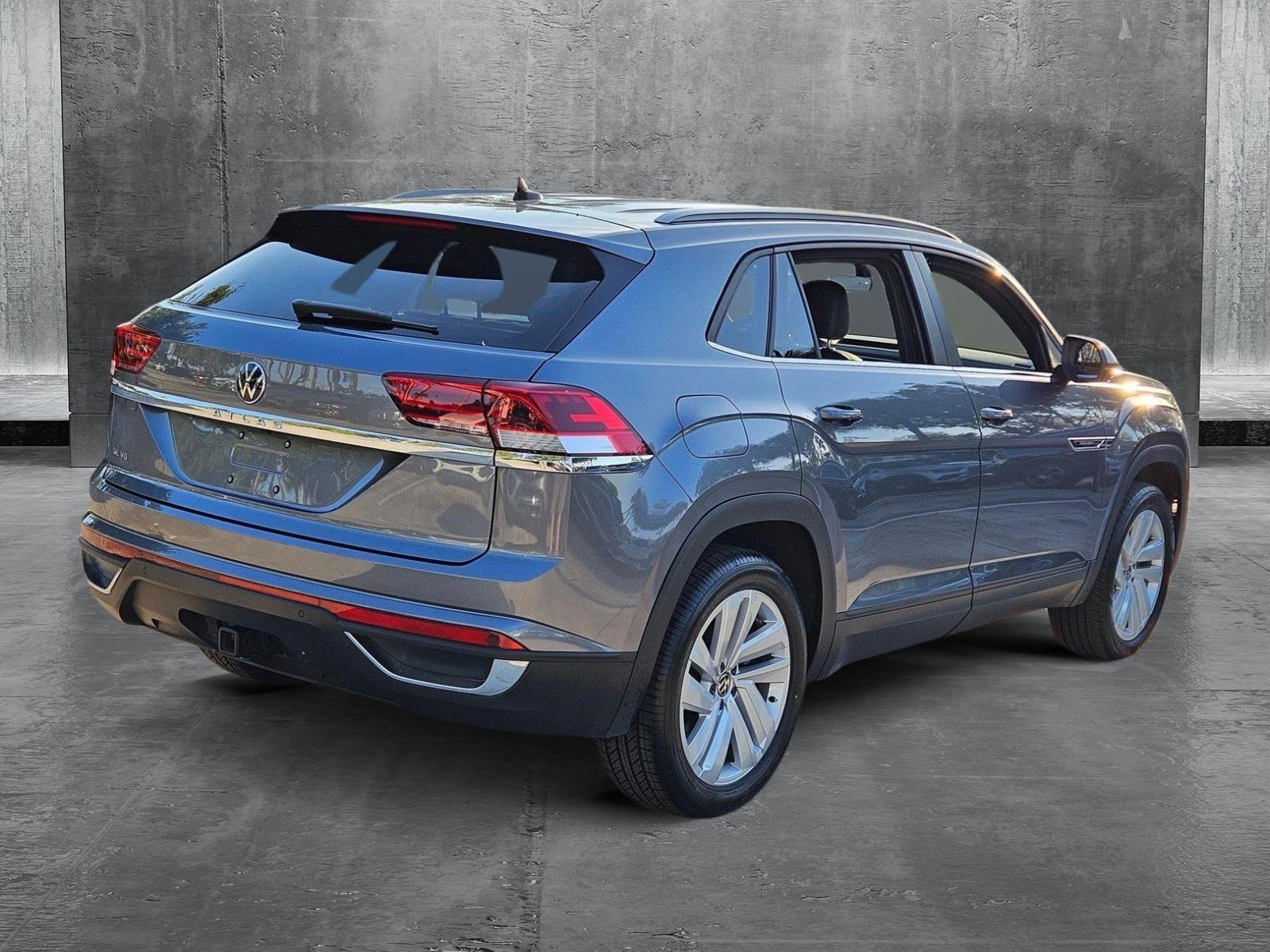 2022 Volkswagen Atlas Cross Sport Vehicle Photo in Pembroke Pines , FL 33027