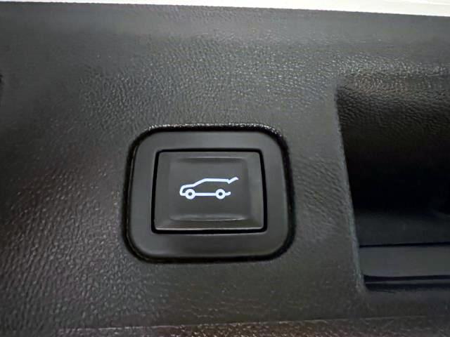 2022 Chevrolet Equinox Vehicle Photo in Roslyn, NY 11576