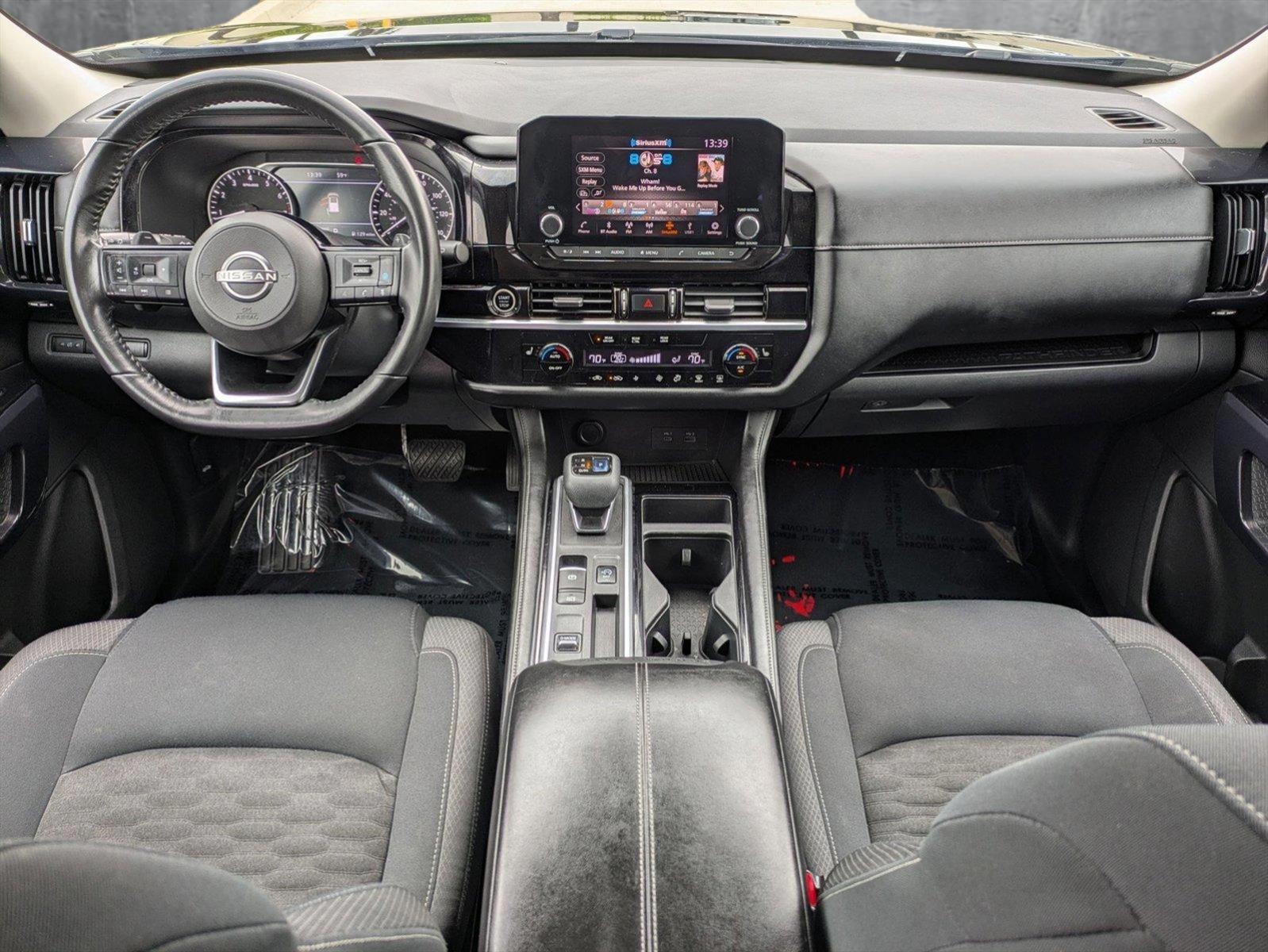 2022 Nissan Pathfinder Vehicle Photo in Tustin, CA 92782
