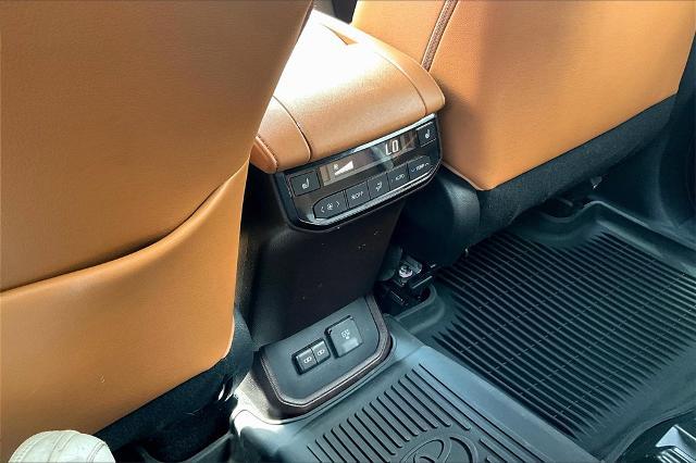 2022 Toyota Highlander Vehicle Photo in Tulsa, OK 74145