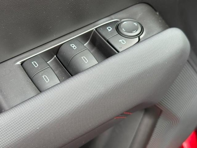 2025 Chevrolet Colorado Vehicle Photo in COLUMBIA, MO 65203-3903