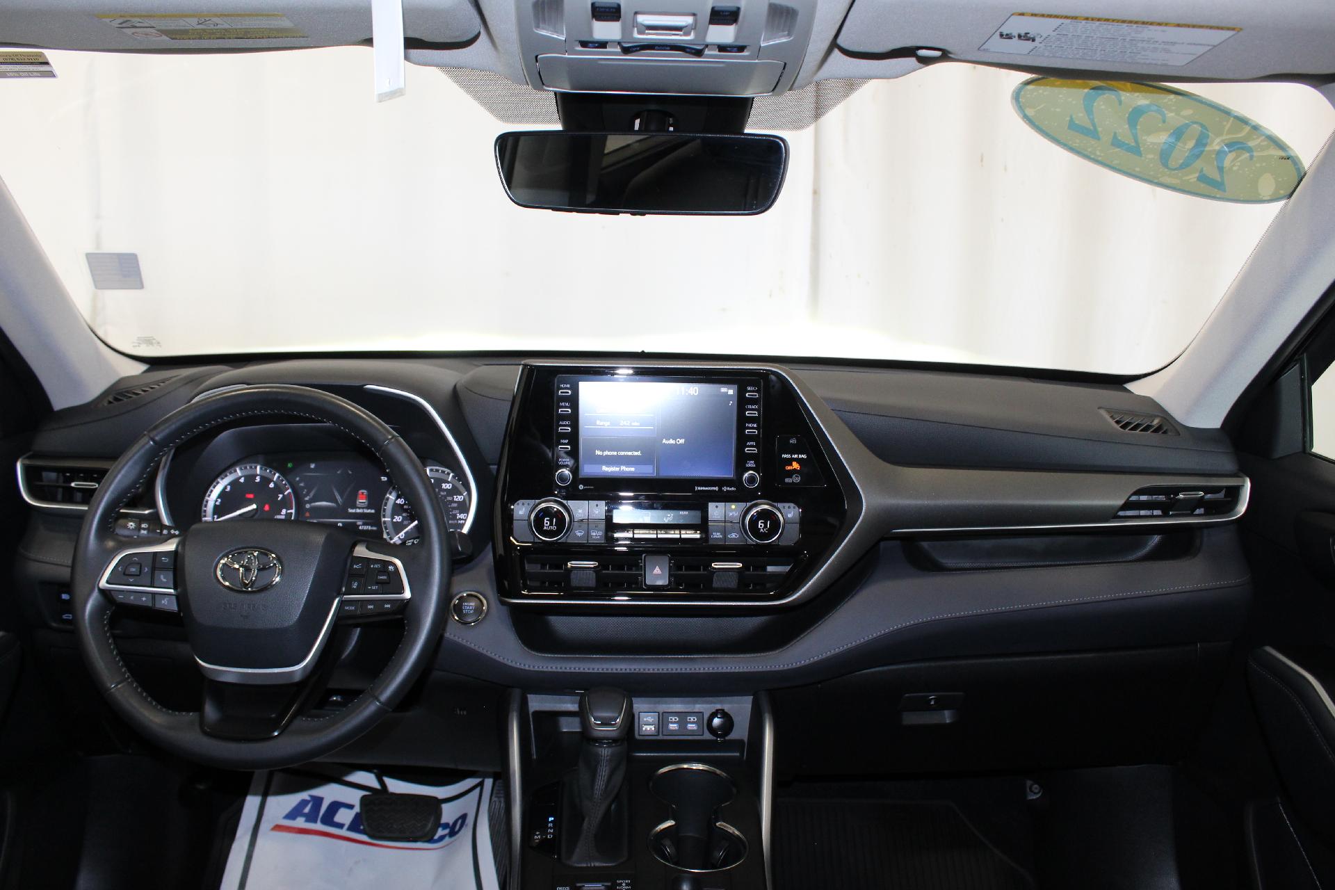2022 Toyota Highlander Vehicle Photo in NORTHAMPTON, MA 01060-1120