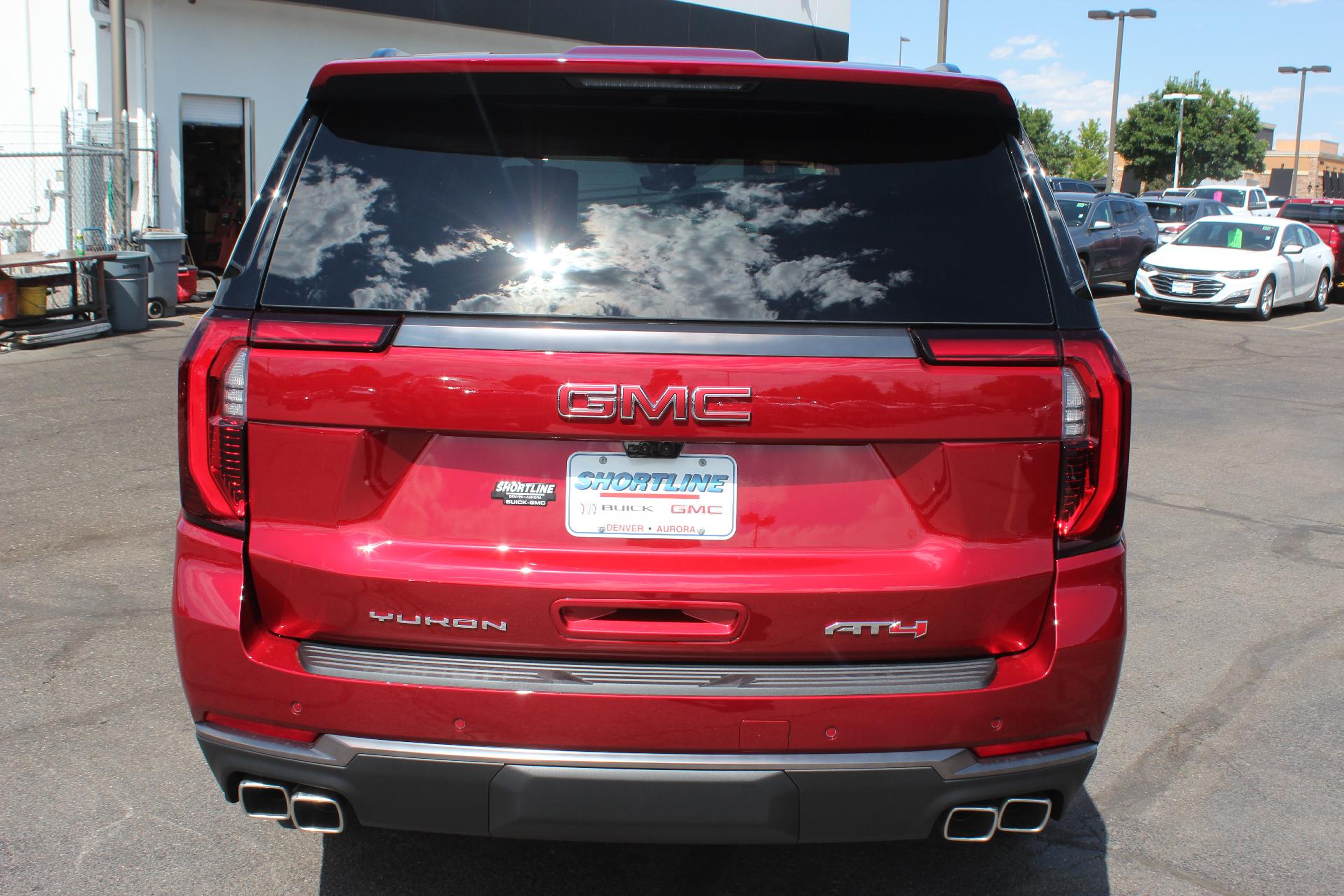 2025 GMC Yukon Vehicle Photo in AURORA, CO 80012-4011
