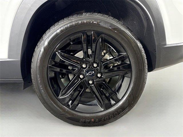 2025 Chevrolet Trax Vehicle Photo in PUYALLUP, WA 98371-4149