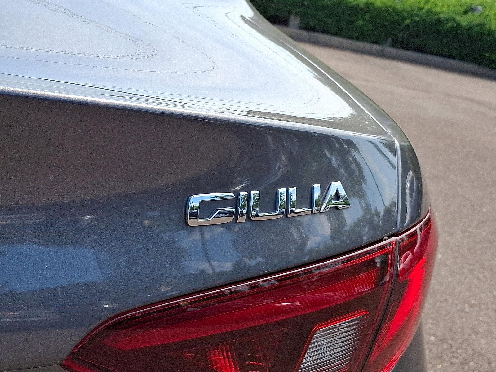 2022 Alfa Romeo Giulia Vehicle Photo in Willow Grove, PA 19090