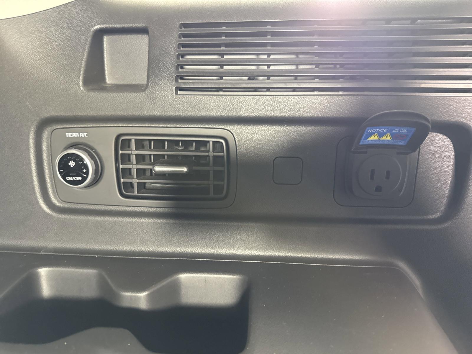 2024 Hyundai SANTA FE Vehicle Photo in Georgetown, TX 78626