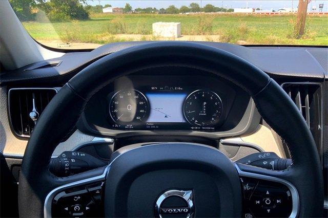 2020 Volvo XC60 Vehicle Photo in TOPEKA, KS 66609-0000