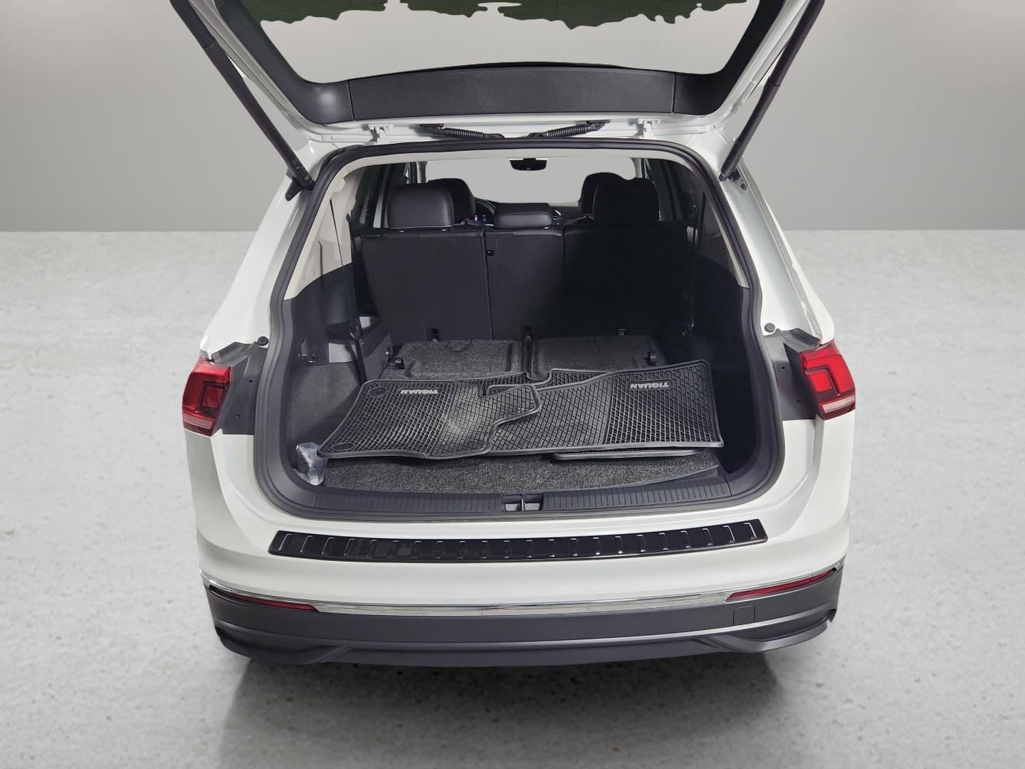 2023 Volkswagen Tiguan Vehicle Photo in Georgetown, TX 78626
