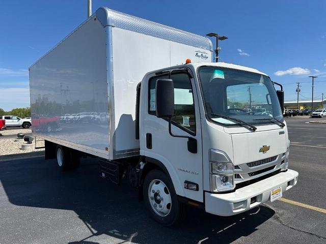 2024 Chevrolet Low Cab Forward 4500 XD Vehicle Photo in COLUMBIA, MO 65203-3903