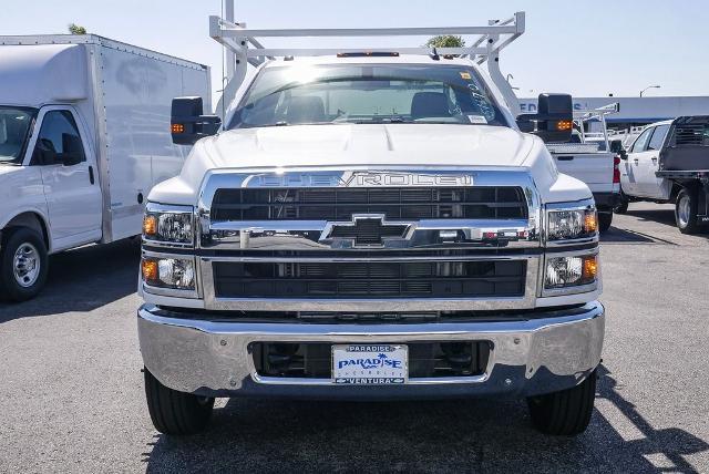 2023 Chevrolet Silverado Chassis Cab Vehicle Photo in VENTURA, CA 93003-8585