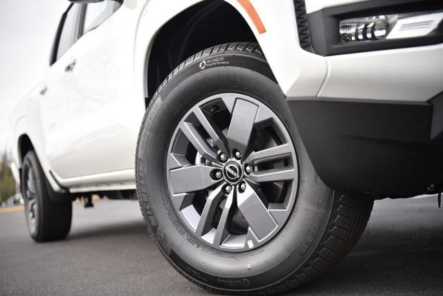 2025 Nissan Frontier Vehicle Photo in Ballwin, MO 63011