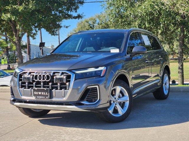 2025 Audi Q7 Vehicle Photo in HOUSTON, TX 77090