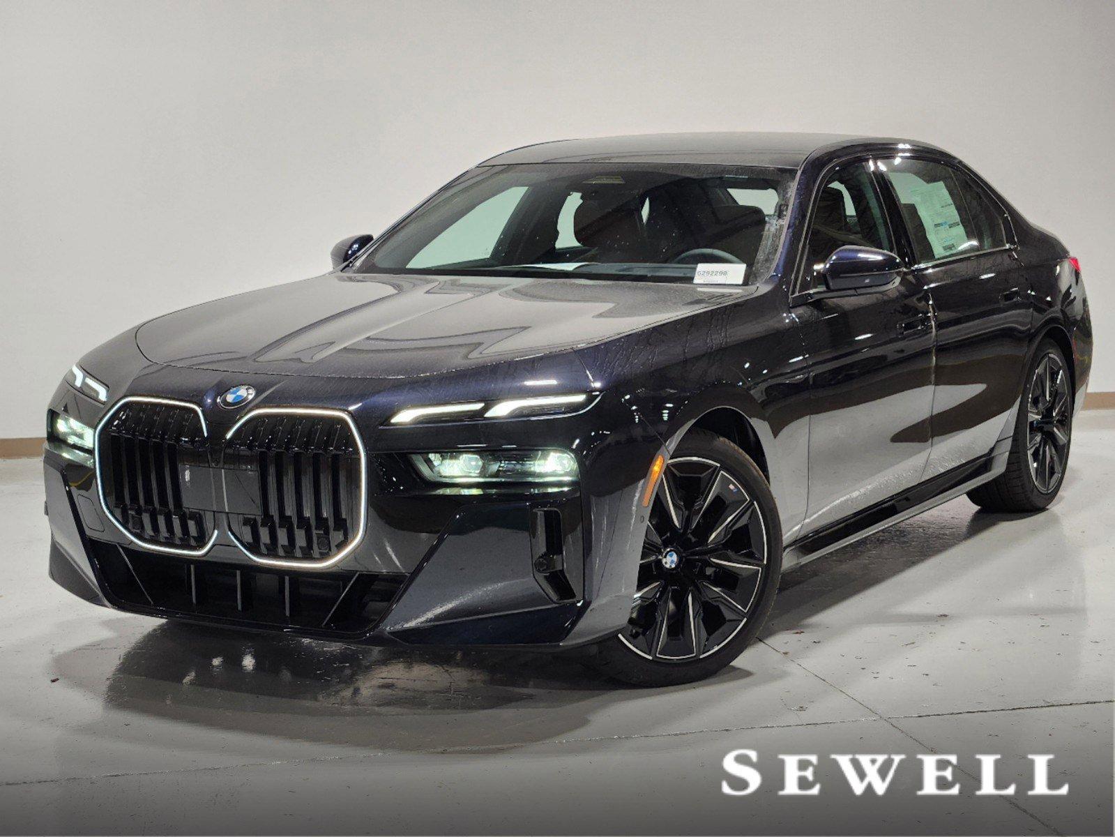 2025 BMW 740i xDrive Vehicle Photo in GRAPEVINE, TX 76051