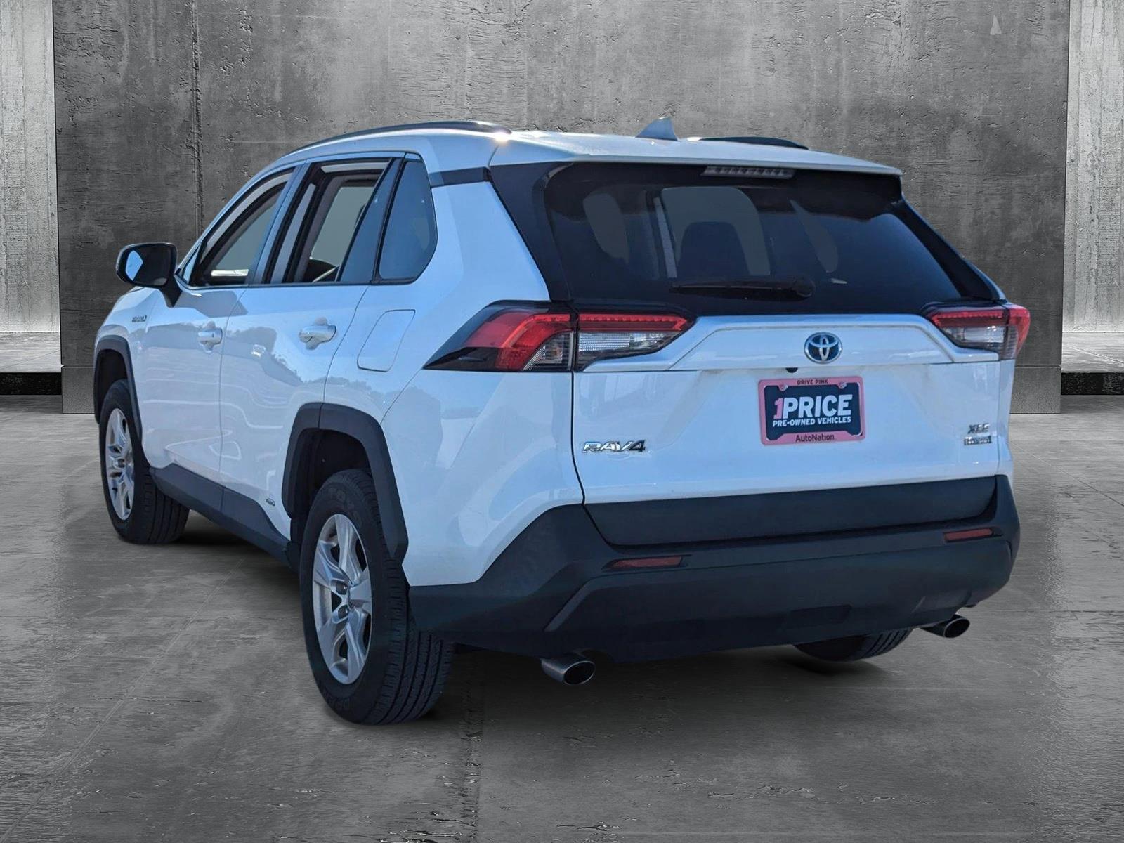 2021 Toyota RAV4 Vehicle Photo in Ft. Myers, FL 33907