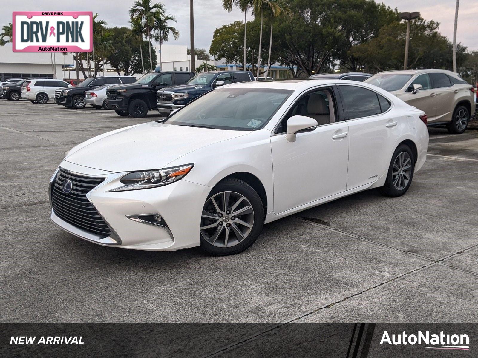 2017 Lexus ES Vehicle Photo in PEMBROKE PINES, FL 33024-6534