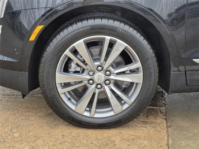 2025 Cadillac XT5 Vehicle Photo in Oklahoma City, OK 73114
