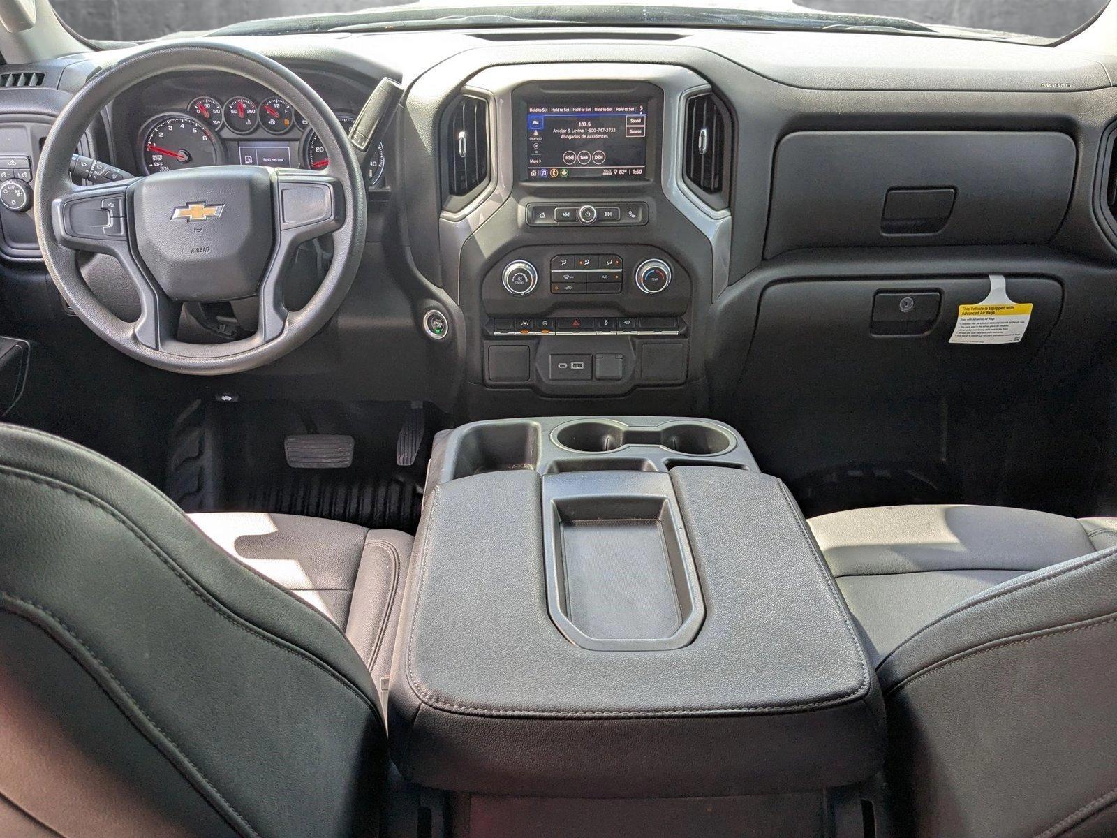 2024 Chevrolet Silverado 1500 Vehicle Photo in PEMBROKE PINES, FL 33024-6534