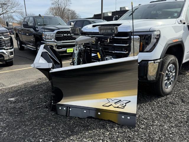 2025 GMC Sierra 3500HD Vehicle Photo in CHICOPEE, MA 01020-5001