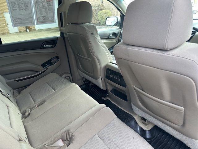2015 GMC Yukon XL Vehicle Photo in MEDINA, OH 44256-9631
