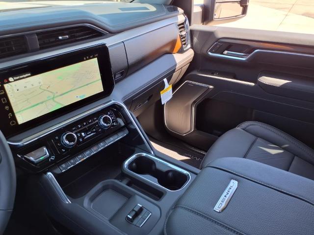 2025 GMC Sierra 2500 HD Vehicle Photo in Denton, TX 76205