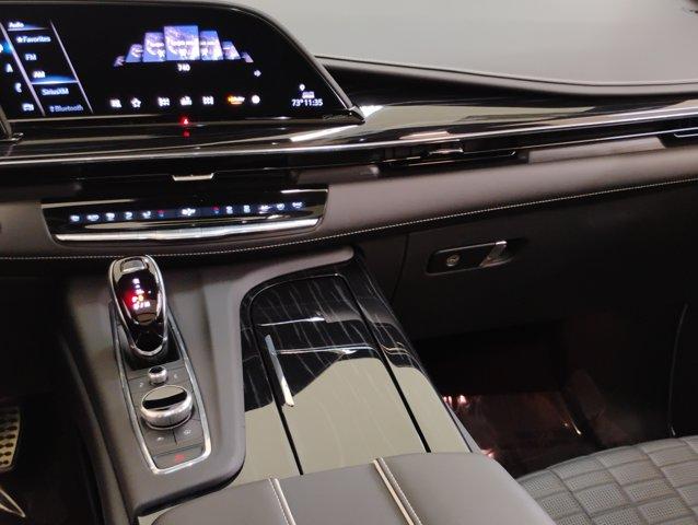 2024 Cadillac Escalade Vehicle Photo in PINEVILLE, NC 28134-8495