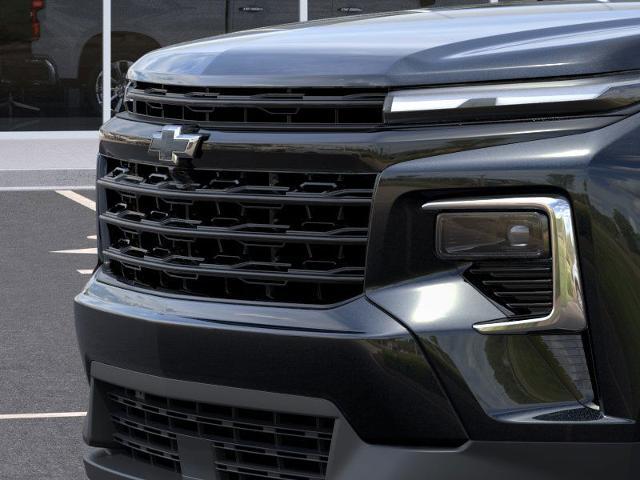 2025 Chevrolet Traverse Vehicle Photo in Roslyn, NY 11576