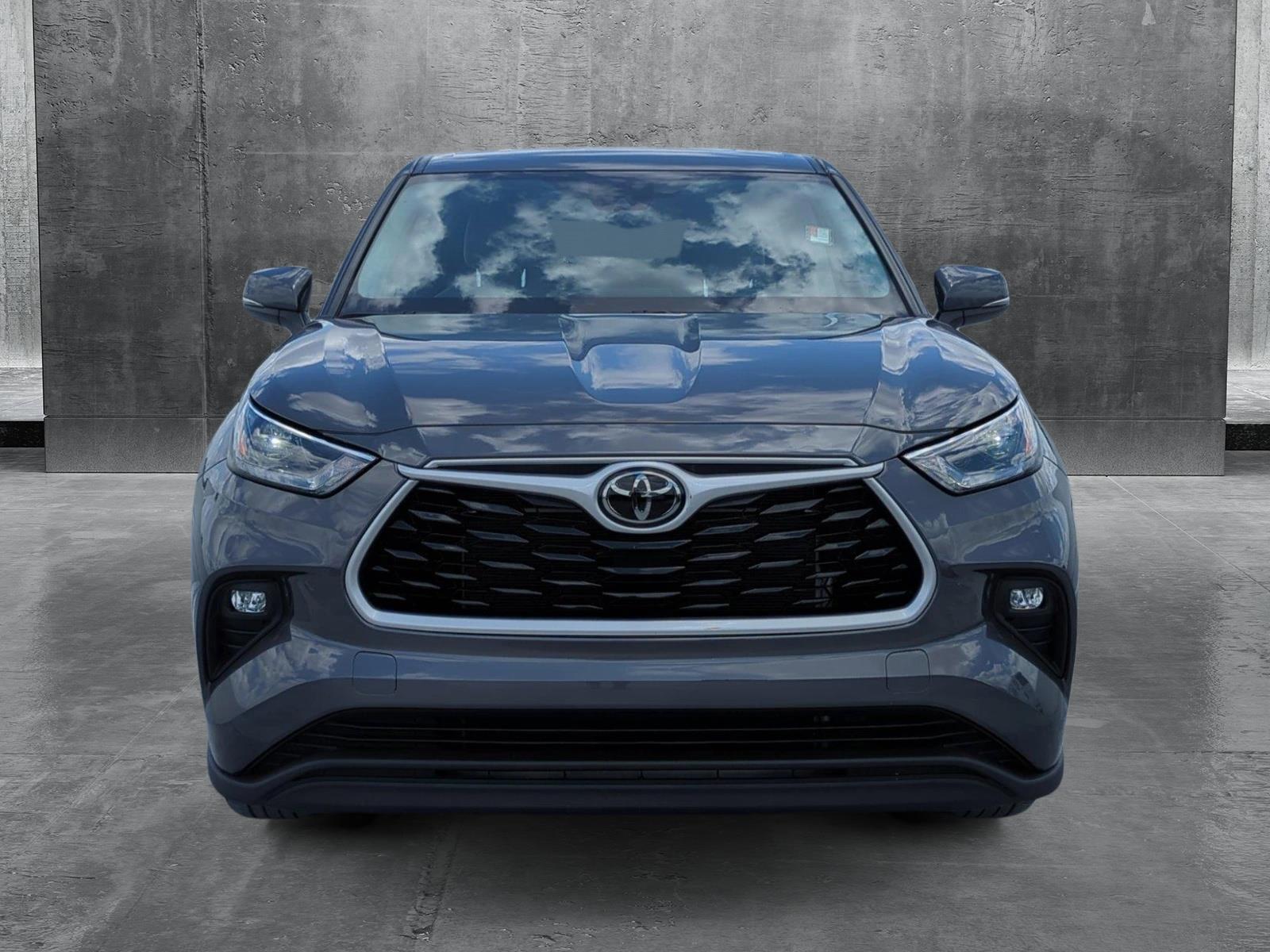 2022 Toyota Highlander Vehicle Photo in Ft. Myers, FL 33907