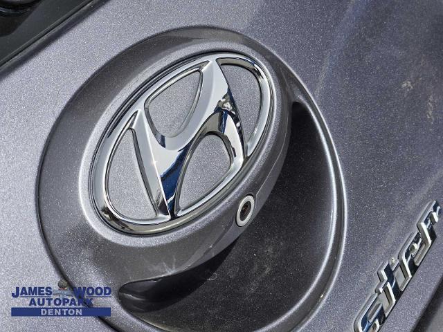 2016 Hyundai VELOSTER Vehicle Photo in DENTON, TX 76210-9321