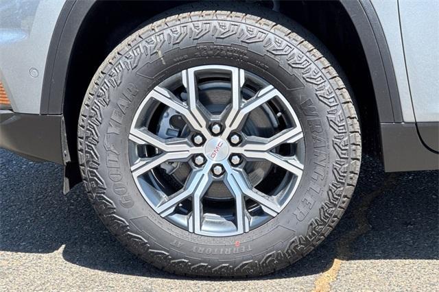 2025 GMC Acadia Vehicle Photo in ELK GROVE, CA 95757-8703