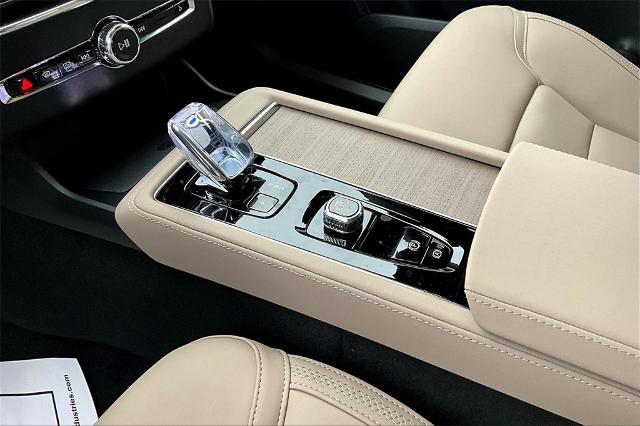 2025 Volvo XC90 Plug-In Hybrid Vehicle Photo in Grapevine, TX 76051
