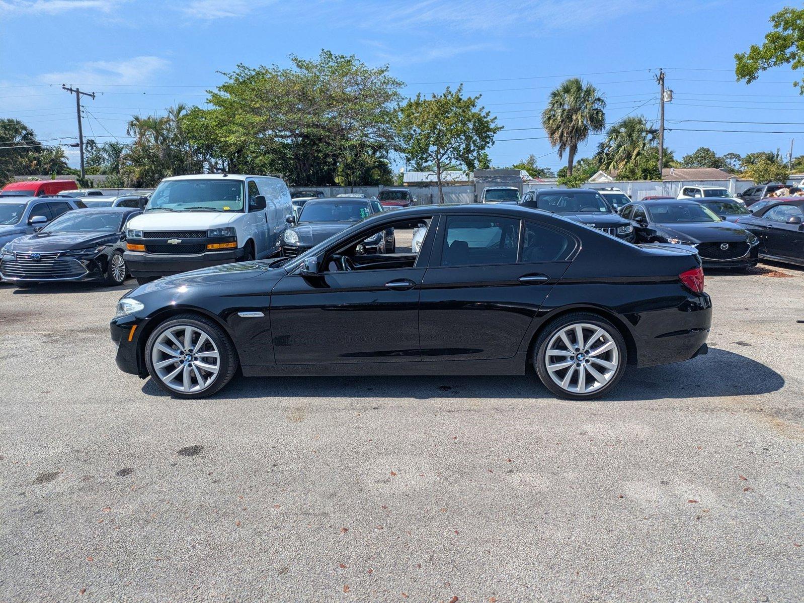 2012 BMW 5 Series Vehicle Photo in GREENACRES, FL 33463-3207