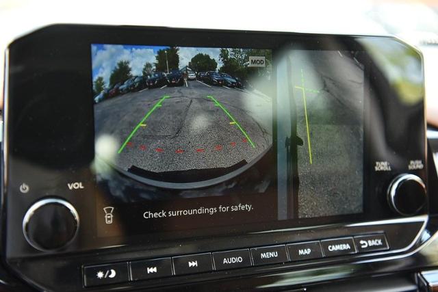 2025 Nissan Pathfinder Vehicle Photo in Ballwin, MO 63011