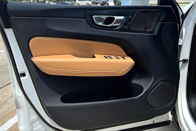 2022 Volvo XC60 Vehicle Photo in Houston, TX 77007